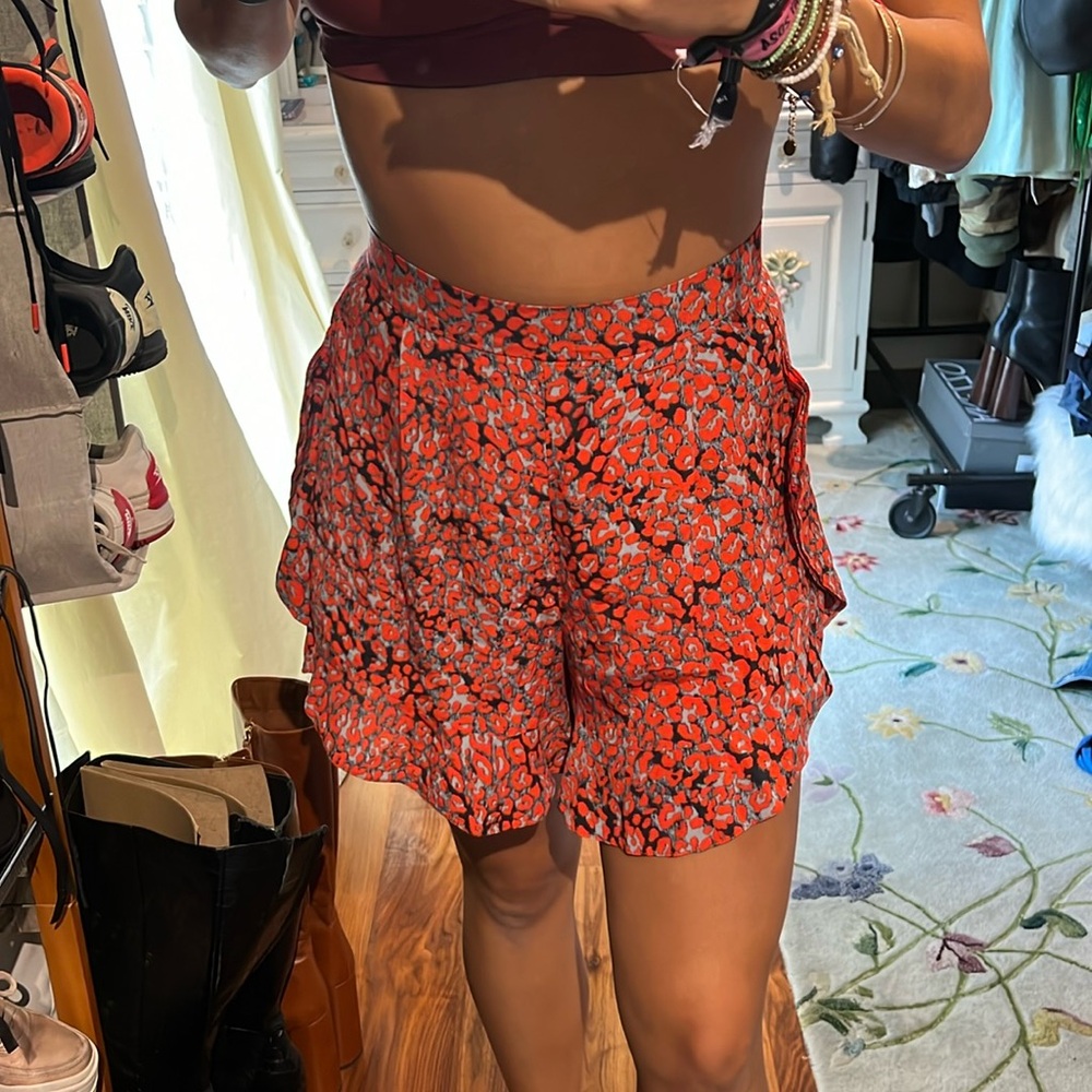 Maje printed flowy short (size 38 maje)